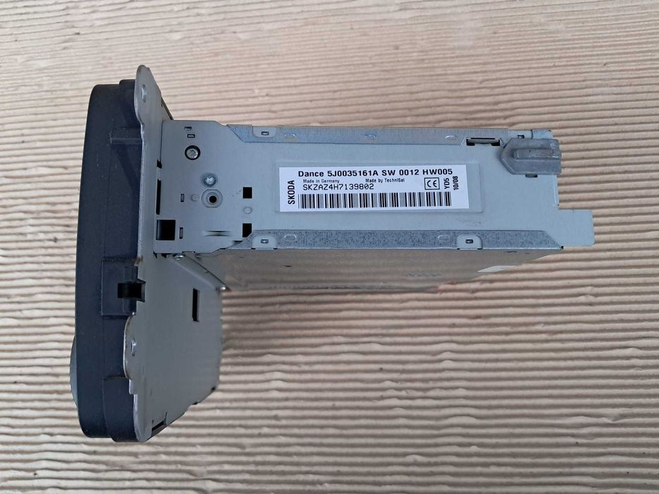 Skoda Fabia 2, radio cd player original din dezmembrari