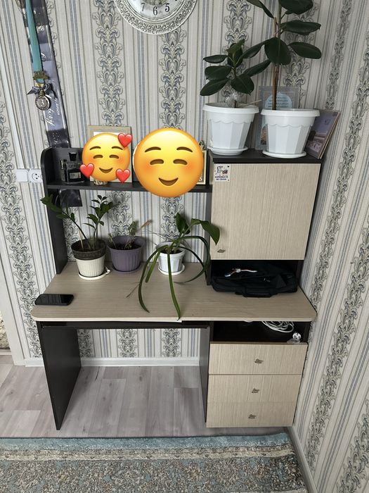 Стол компьютерная