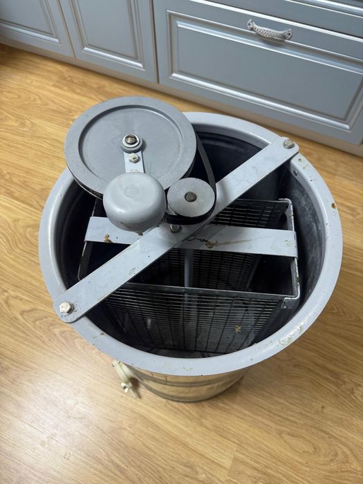 Продам медогонку