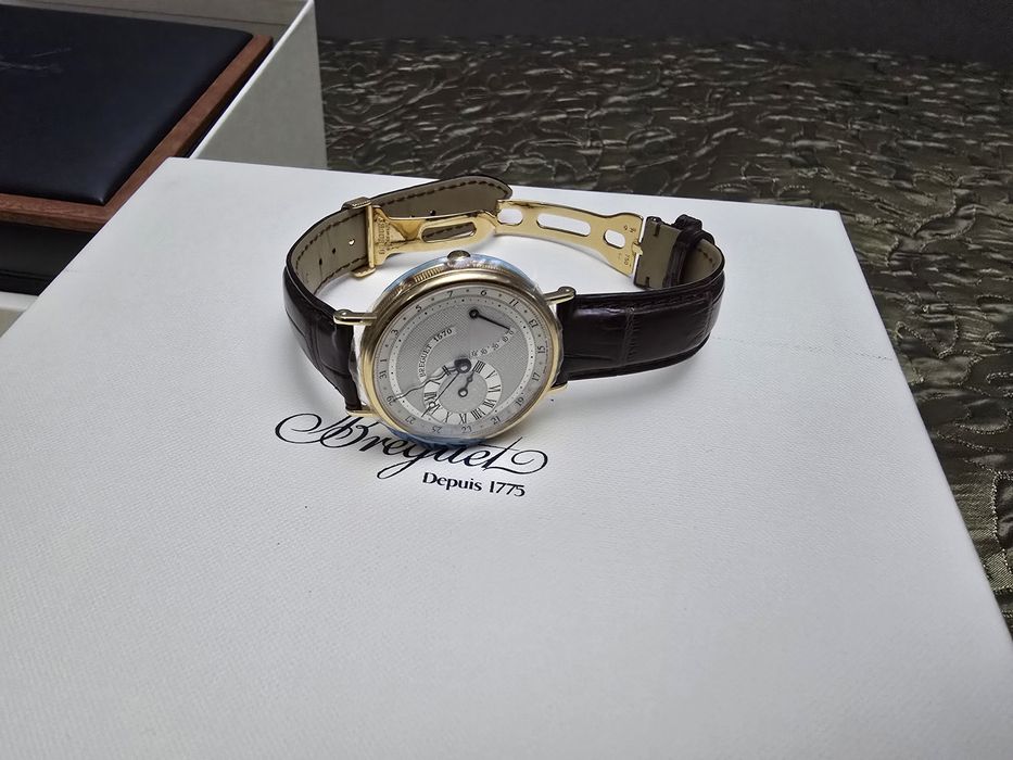 Часы Breguet Classique Power Reserve