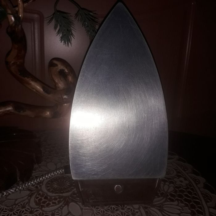 Продам утюг ссср.