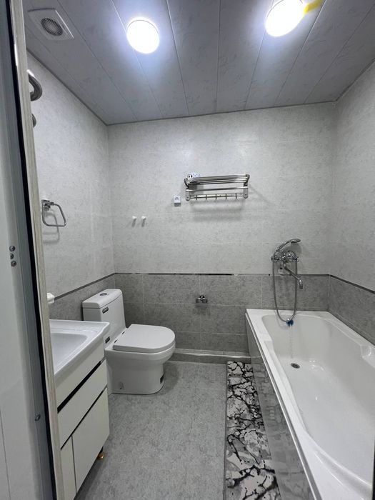 3хона 3 этаж евр кв сотилади