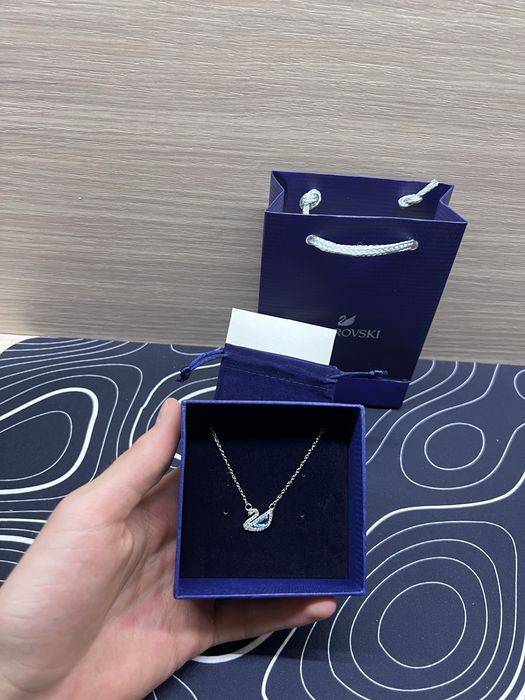 Lantisor Swarovski Lebada colectia Swan Argintiu