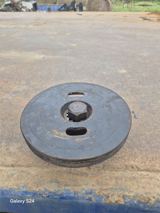 Продам помпу мтз