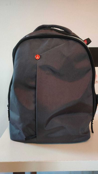 Ghiozdan Manfrotto MB NX-BP-VGY pentru ecipament foto/video + laptop