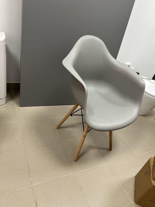 Продантся офисное кресло