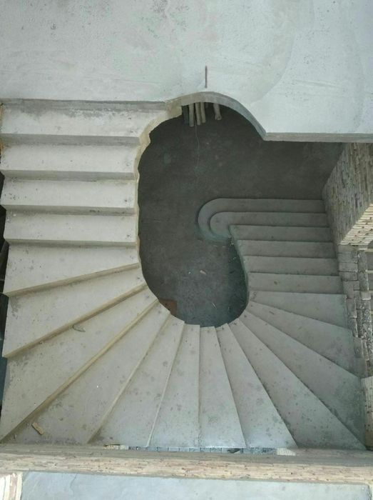 Лецниса зиначи уста