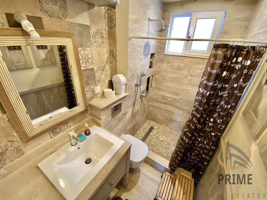 Дава се под наем Тристаен апартамент в Бургас, Център - 80 кв.м за 750 € - Снимка #3