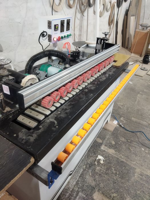 Продоется кромкооблицовочный станок