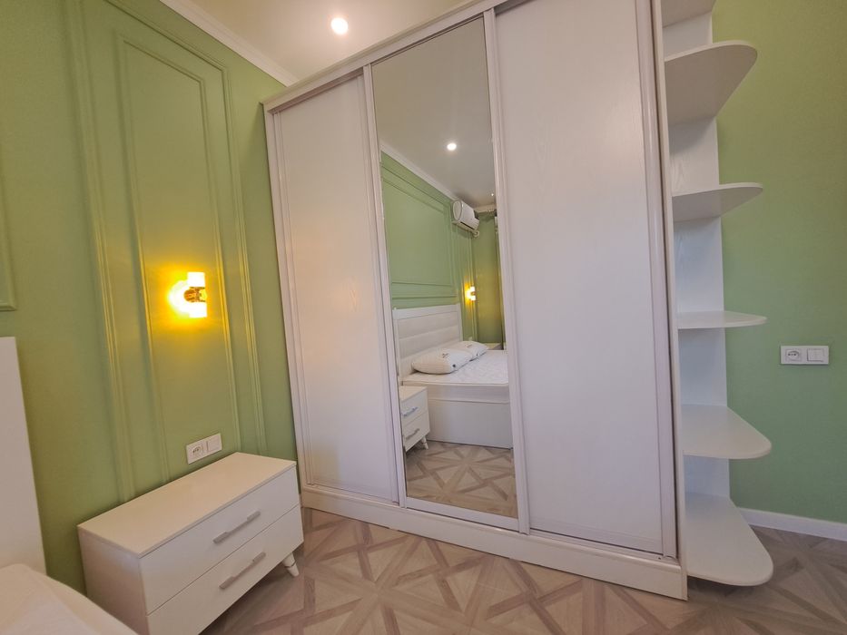 Аренда 2-комнатной квартиры с террасой в центре.