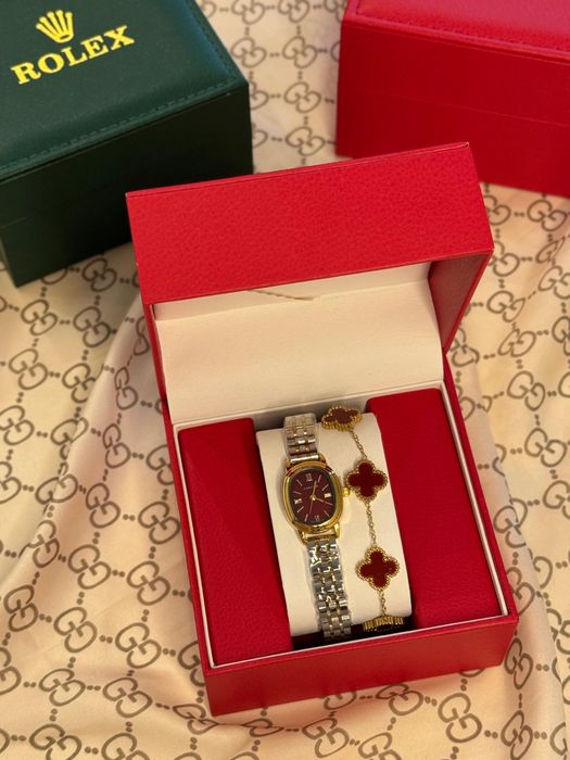 Женские часы bulgari