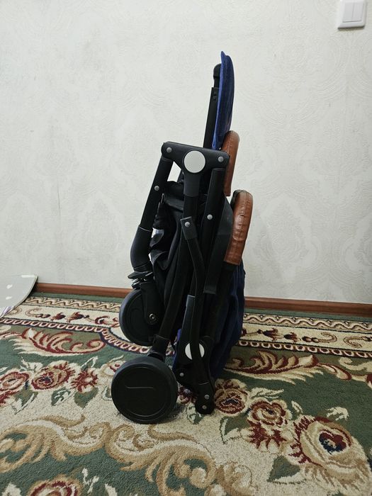 Продам детскую коляску