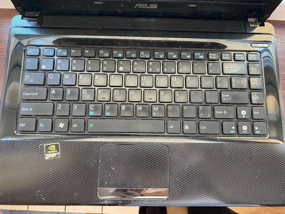 Продаю ноутбук lAsus  на запчасти