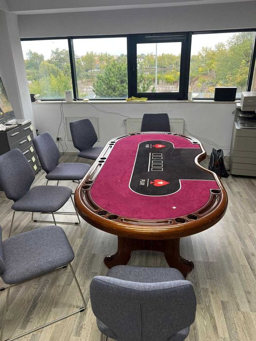 Vand masa poker aproape noua lemn masiv din nuc