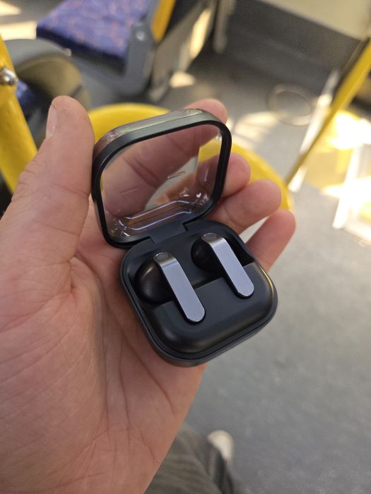 продам Samsung buds 4