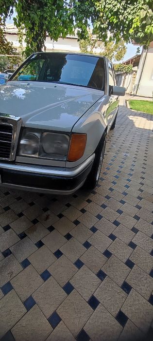 Mers W-124 сотилади