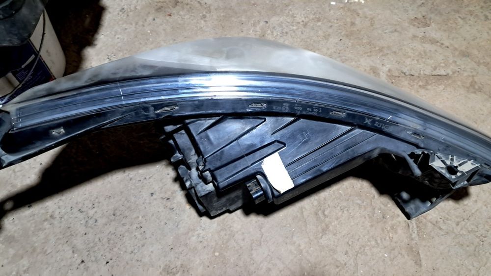 Продается левая фара