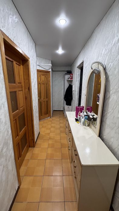 Продам 4х комн квартиру