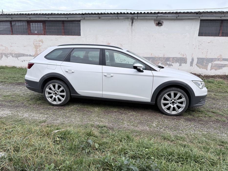Vând Seat Leon Pachet XP, an 2015 4x4