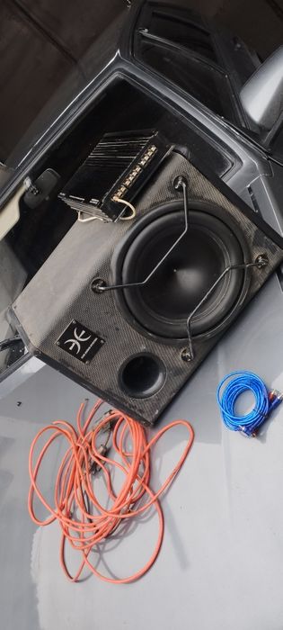 сабвуфер и усилитель
