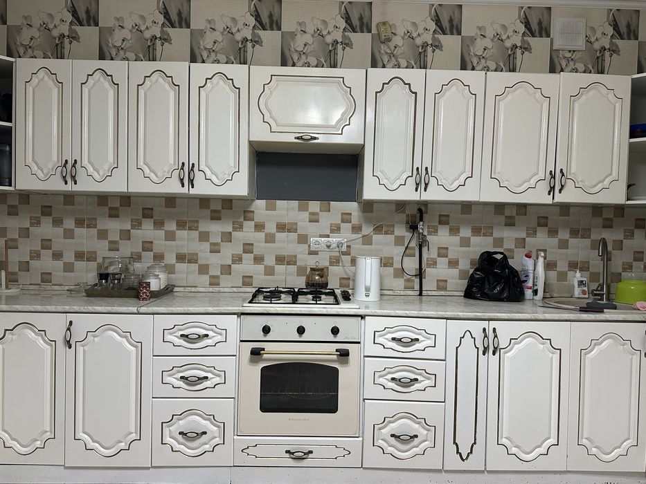 Продам кухню бу
