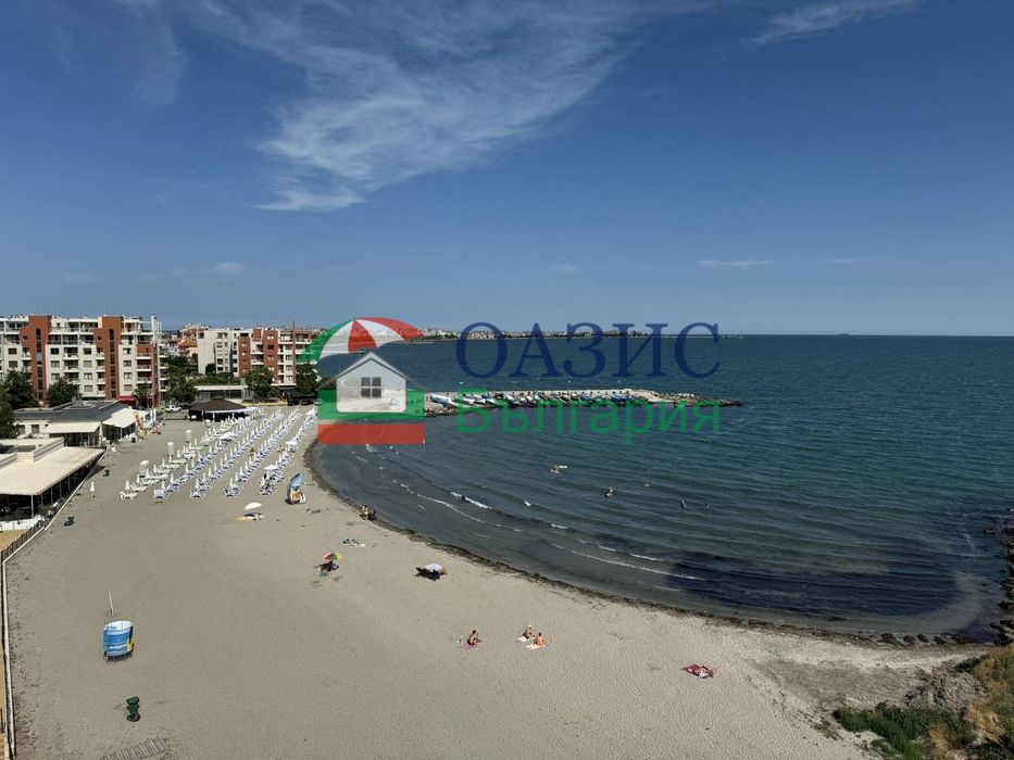 Студио в сграда без такса поддръжка на първа линия море, Поморие, Южен