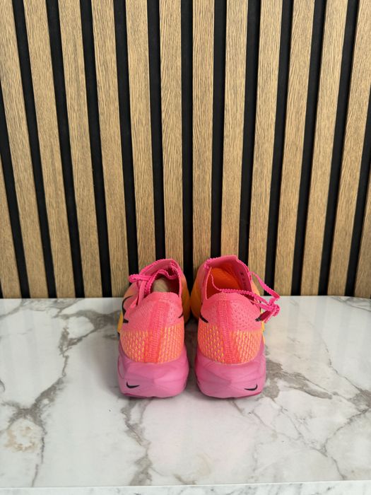 Adidasi nike zoom