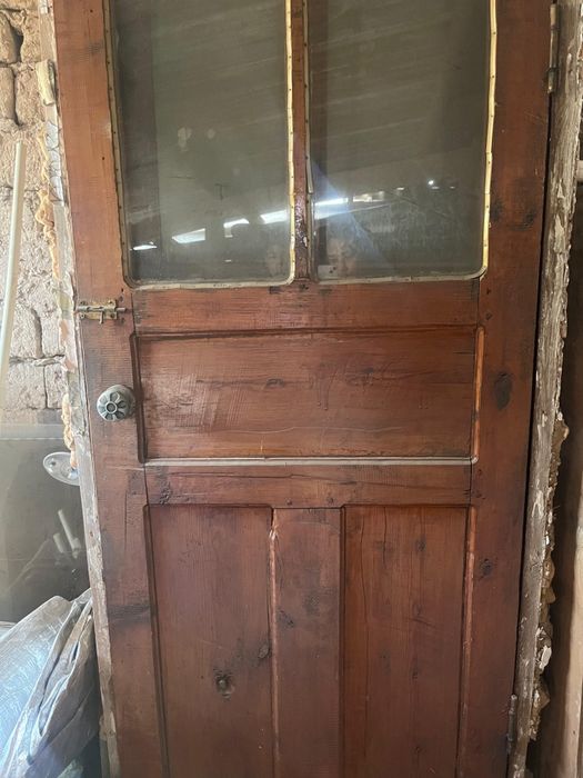 Ағаш есік сатылады