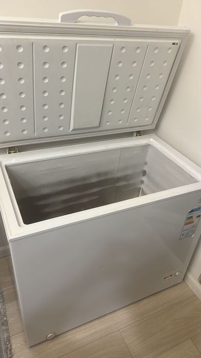 Морозильник Midea