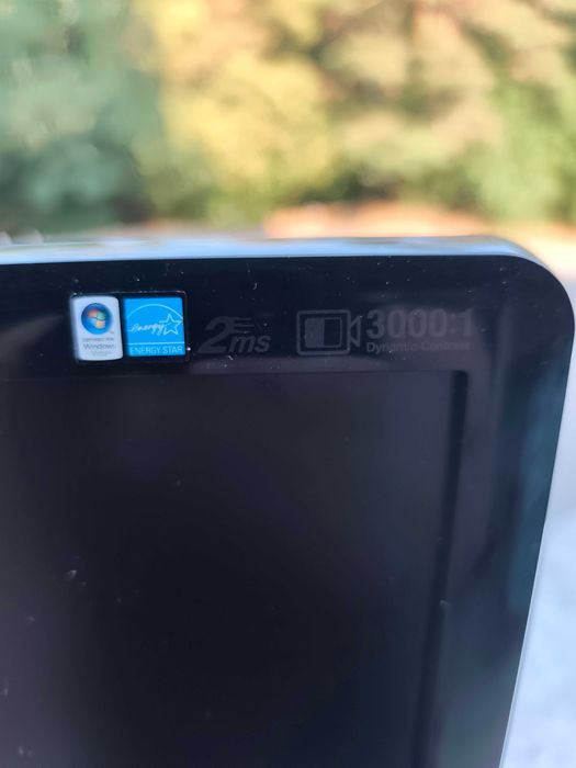 Монитор Samsung