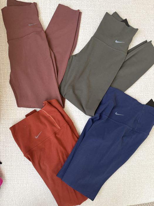 Клинове и бюстиета Nike Zenvy