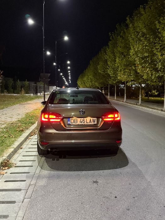 VOLKSWAGEN Jetta 2012 — imagine 2