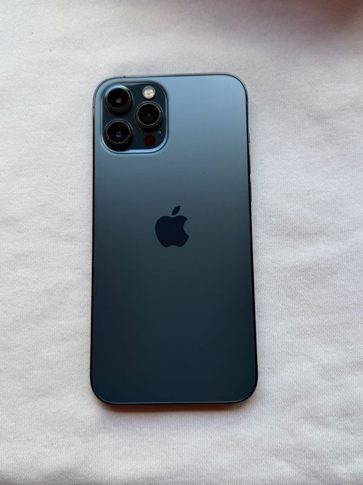 iPhone 12 Pro Max 256GB • Stare impecabilă + Folie de Protecție