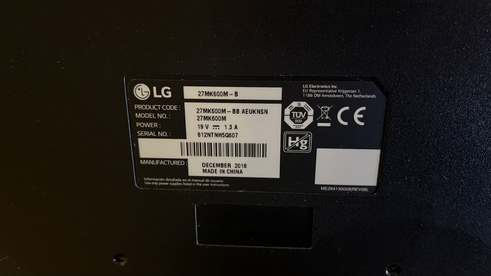 Конфигурация компютър плюс монитор