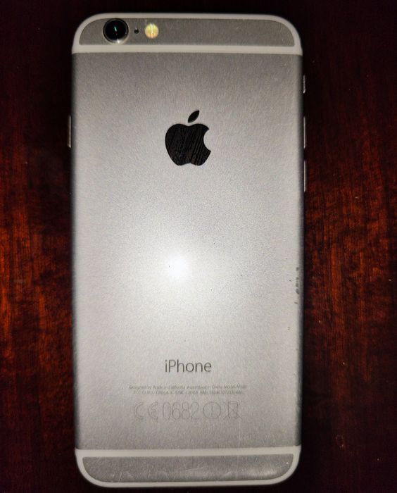Продается телефон iPhone 6