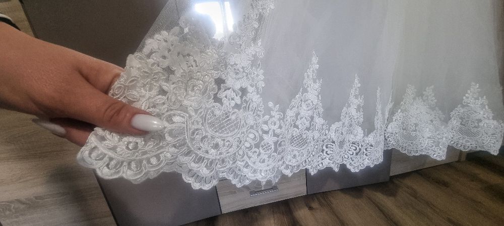 Vând rochiță noua