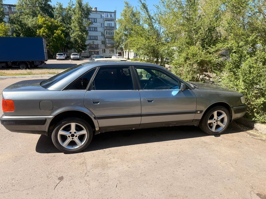 Audi 100 c4 в хорошем состояний