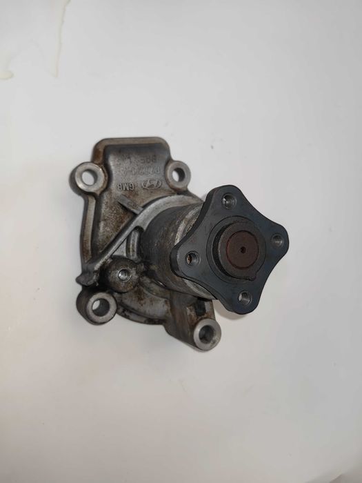 Водна помпа kia sportge 2 2006 бензин