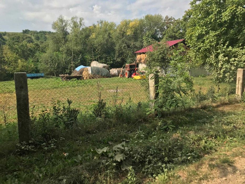 Vand teren intravilan sat Gura Vaii comuna Girov