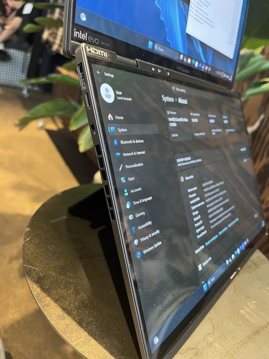 ASUS Zenbook Duo 120hz Oled 9-285h 32/2Tb