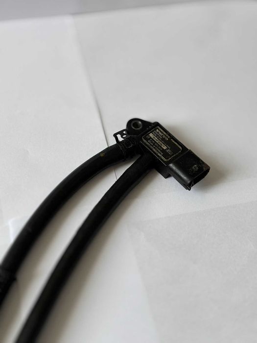 Senzor de presiune în galerie de admisie Volvo Bosch cod 0281002579