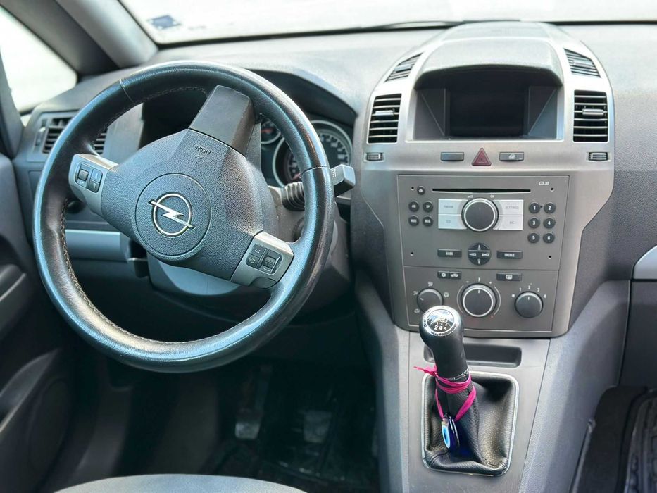 Opel Zafira ТОП състояние * 1, 9cdti* cruise* 7 места* бартер