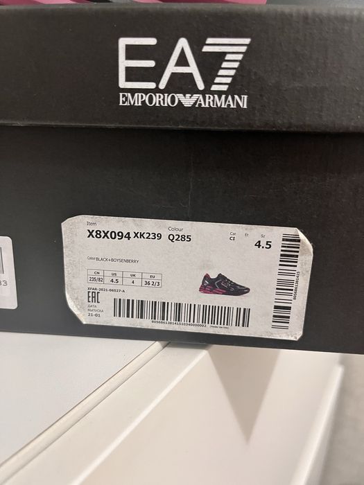 Кросовки женские