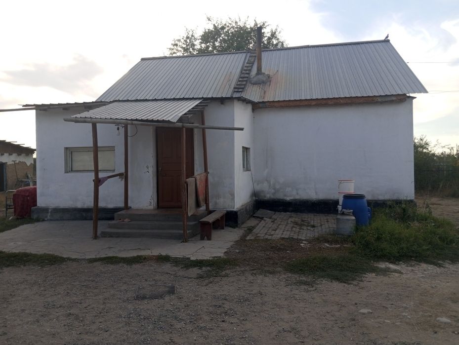 Продам участок 17 соток, 2 дома + фундамент».