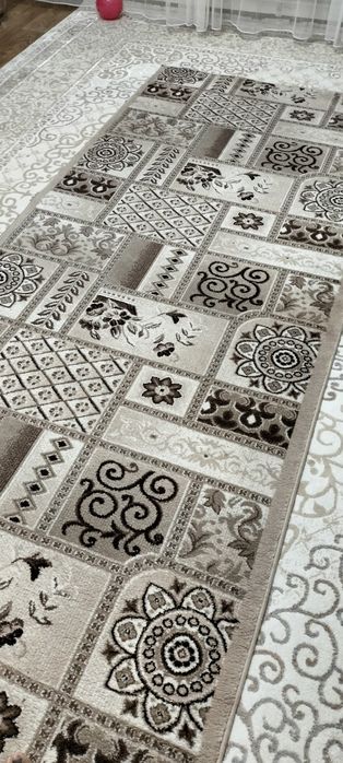 Кілем сатылады..