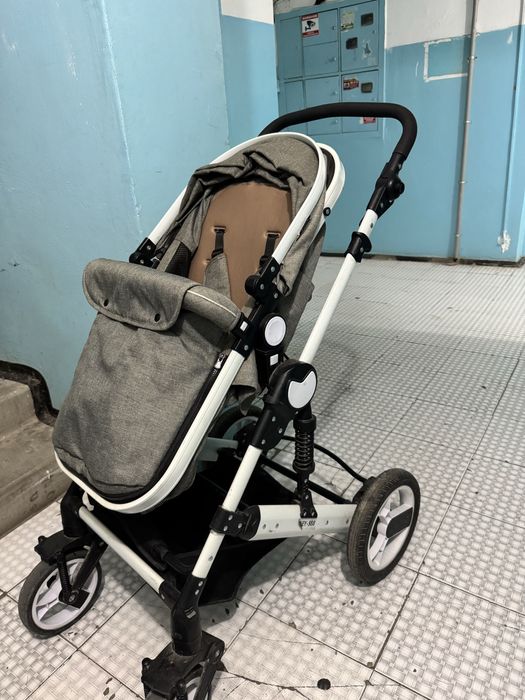 Продам срочно коляску Oley-588