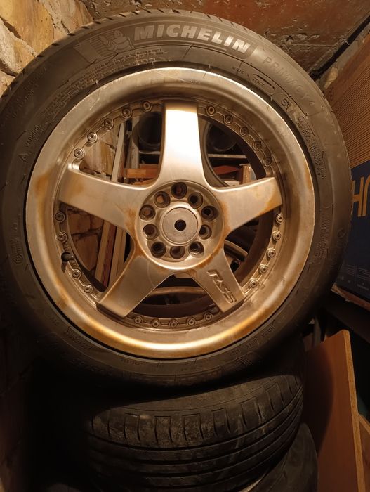 Продавам джанти за mercedes с гуми в перфектно състояние