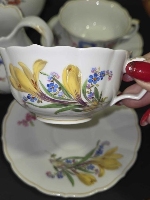 Сервиз за чай "Цветни букети" Meissen, 1930 г.