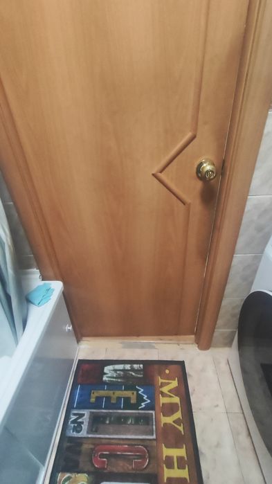 Дверь на 700 в комплекте