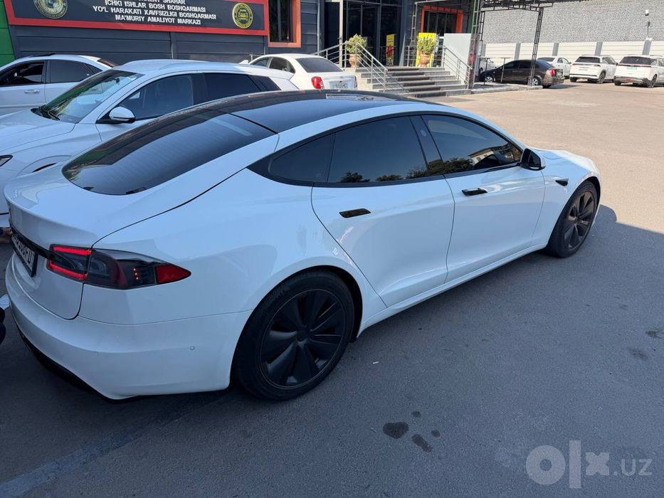 Продам свою Tesla Model S Full Oficial